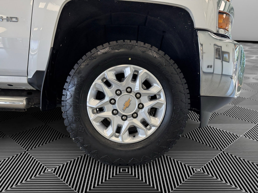 Used 2019 Chevrolet Silverado 2500 W/T w/ WT Convenience Package AWD/4WD image 10