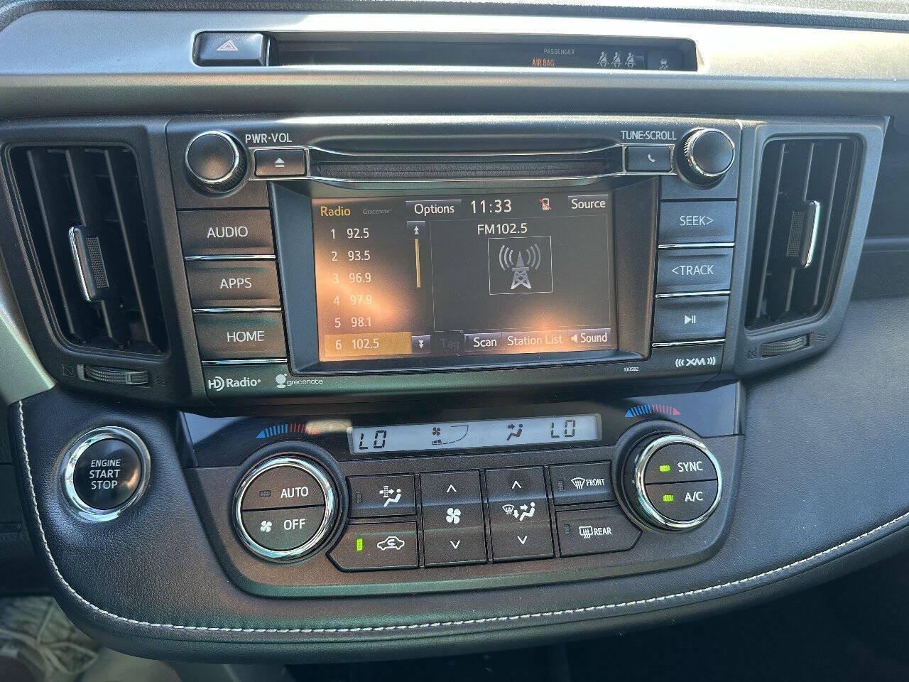 Used 2018 Toyota RAV4 XLE w/ Plus Extra Value Package AWD/4WD image 10