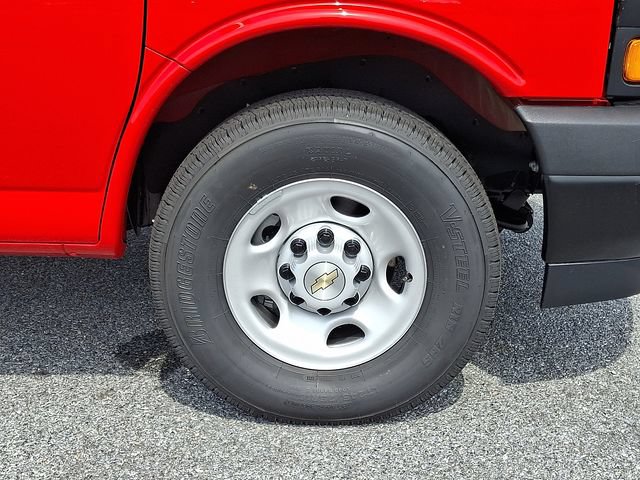 New 2026 Chevrolet Express 2500 RWD image 6