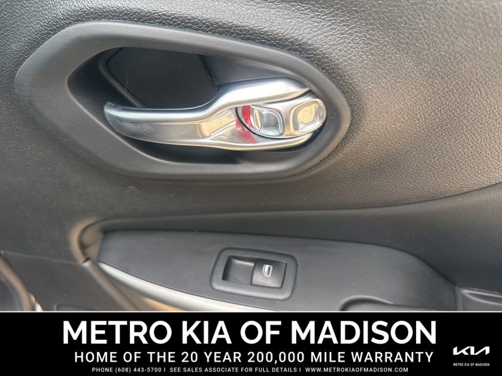 Used 2021 Jeep Cherokee Latitude Lux 80th Anniv w/ Quick Order Package 26U 80TH image 36