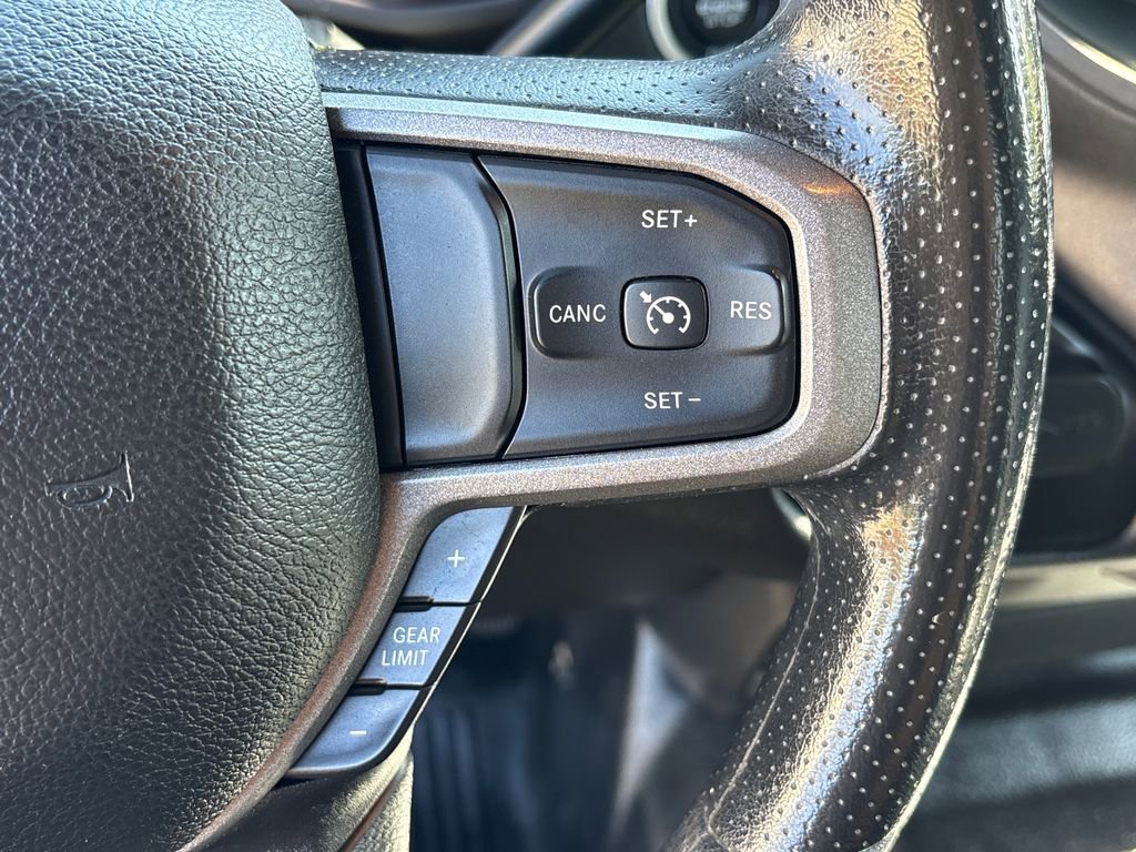Used 2024 RAM 3500 Tradesman w/ Chrome Appearance Group AWD/4WD image 14