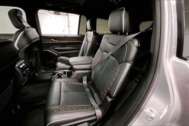 Used 2024 Jeep Grand Cherokee L Summit w/ Advanced Protech Group IV image 23