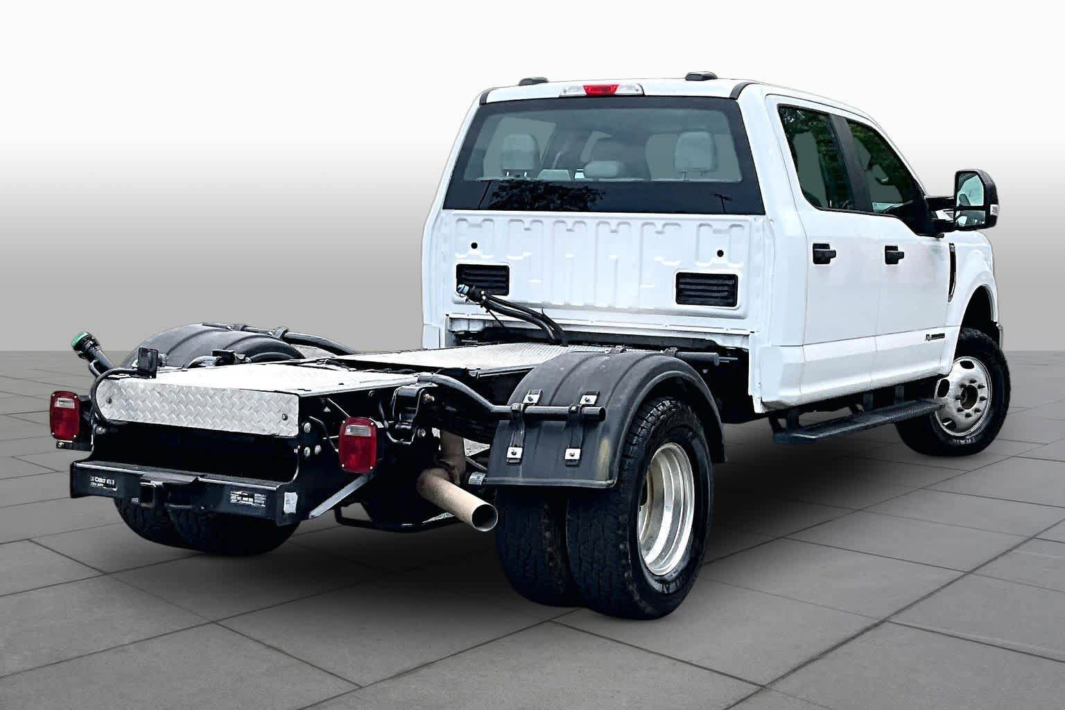 Used 2020 Ford F350 XL w/ Power Equipment Group AWD/4WD image 13