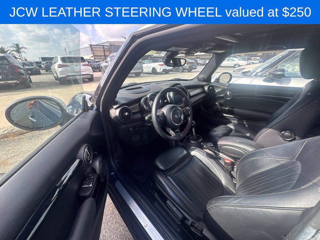 Used 2019 MINI Cooper S w/ Signature Upholstery Package FWD image 5