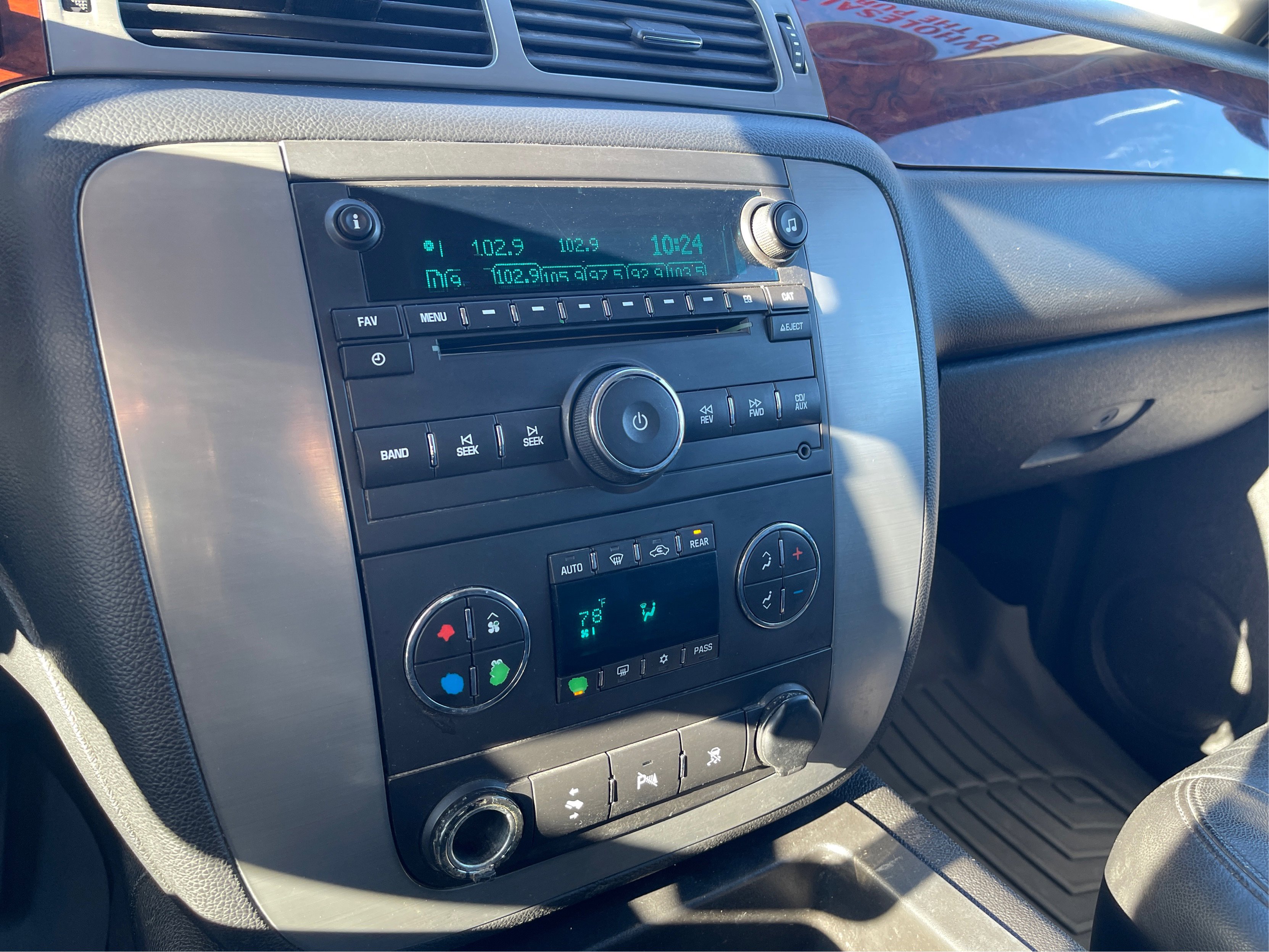 Used 2011 GMC Yukon SLT image 20