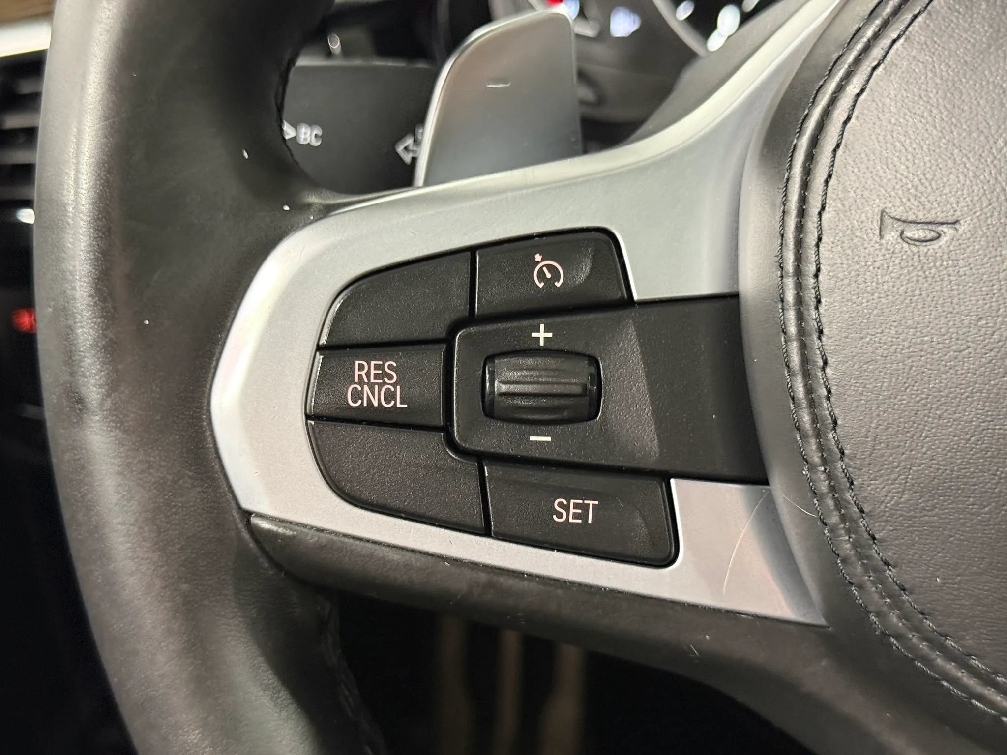 Used 2018 BMW 530e xDrive w/ M Sport Package 2 AWD/4WD image 24