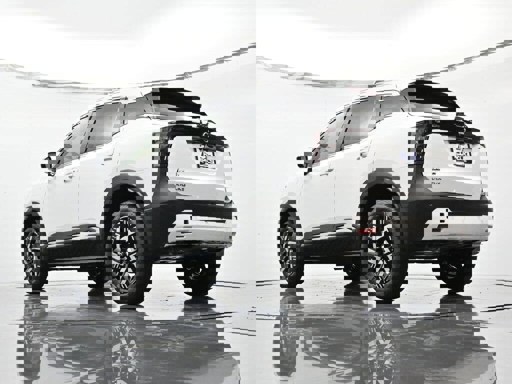 New 2026 Nissan Kicks SV image 42