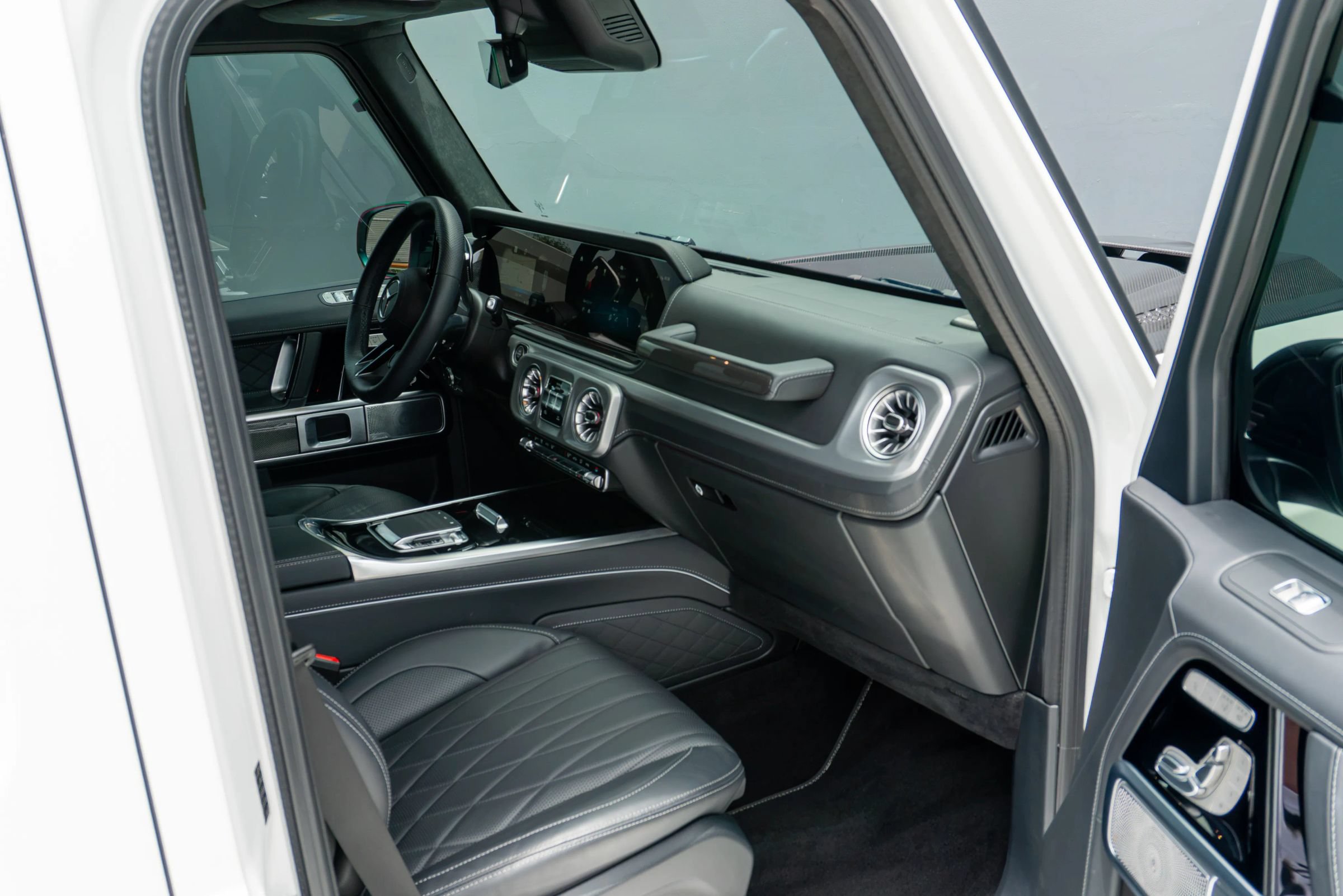Used 2025 Mercedes-Benz G 63 AMG 4MATIC image 70