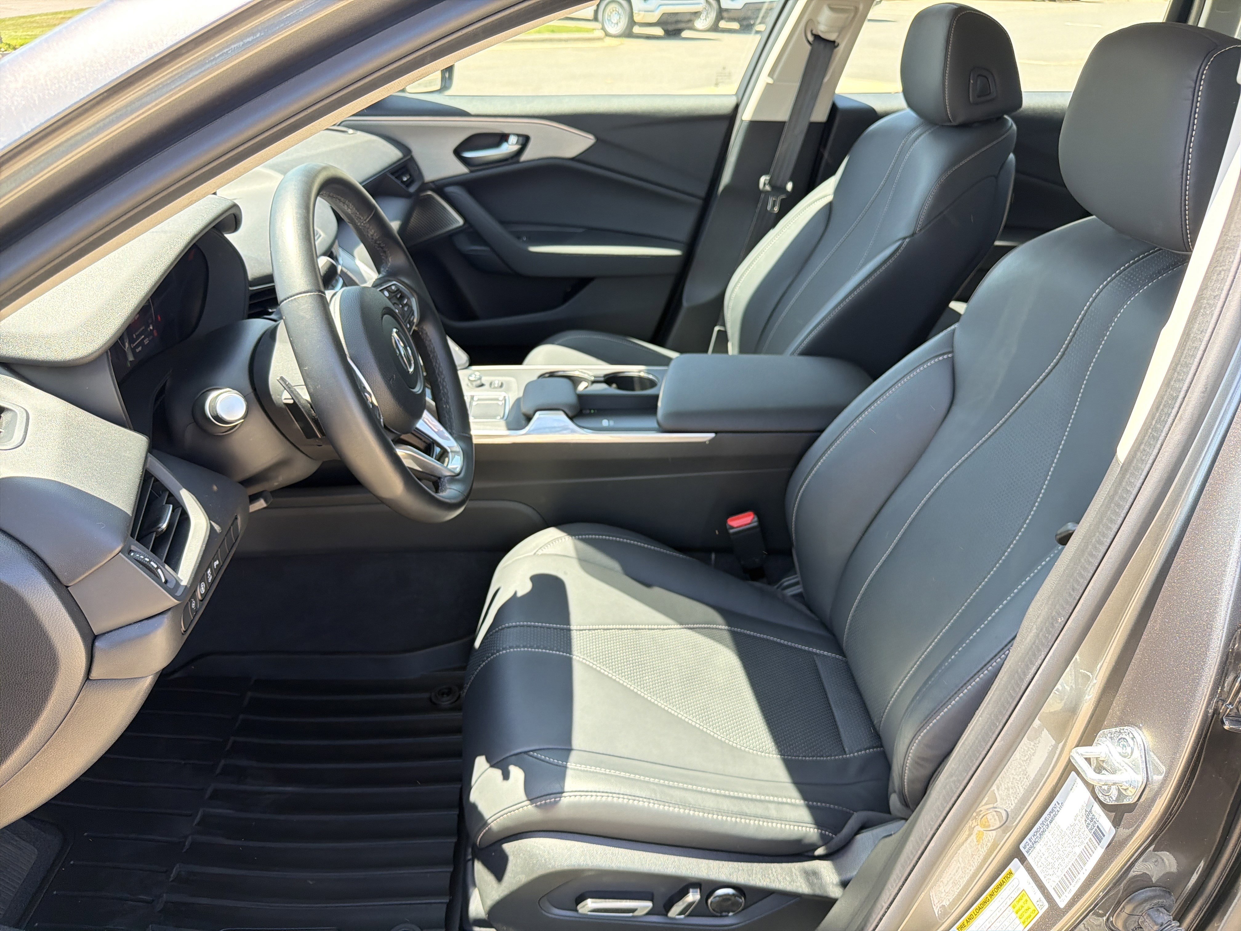 Used 2025 Acura TLX w/ Technology Package FWD image 13