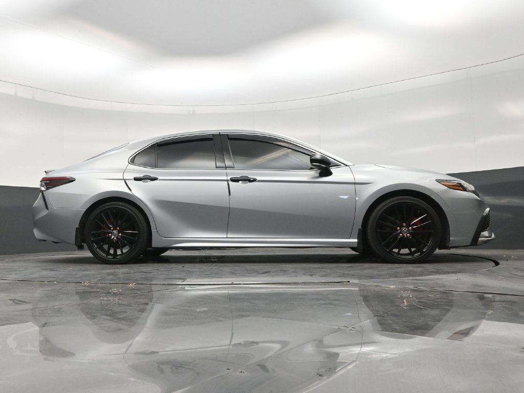 Used 2022 Toyota Camry XSE FWD image 25