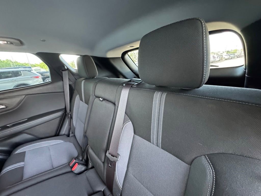 Used 2024 Chevrolet Blazer LT w/ Convenience Package FWD image 20