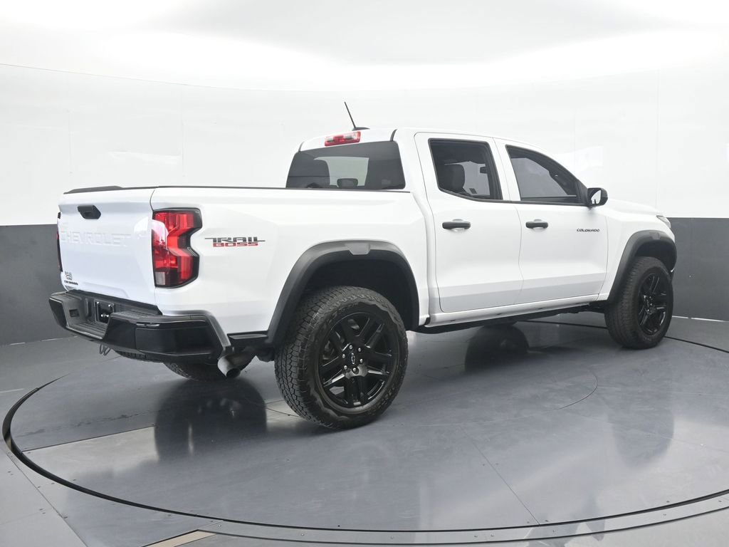 Used 2024 Chevrolet Colorado Trail Boss image 6