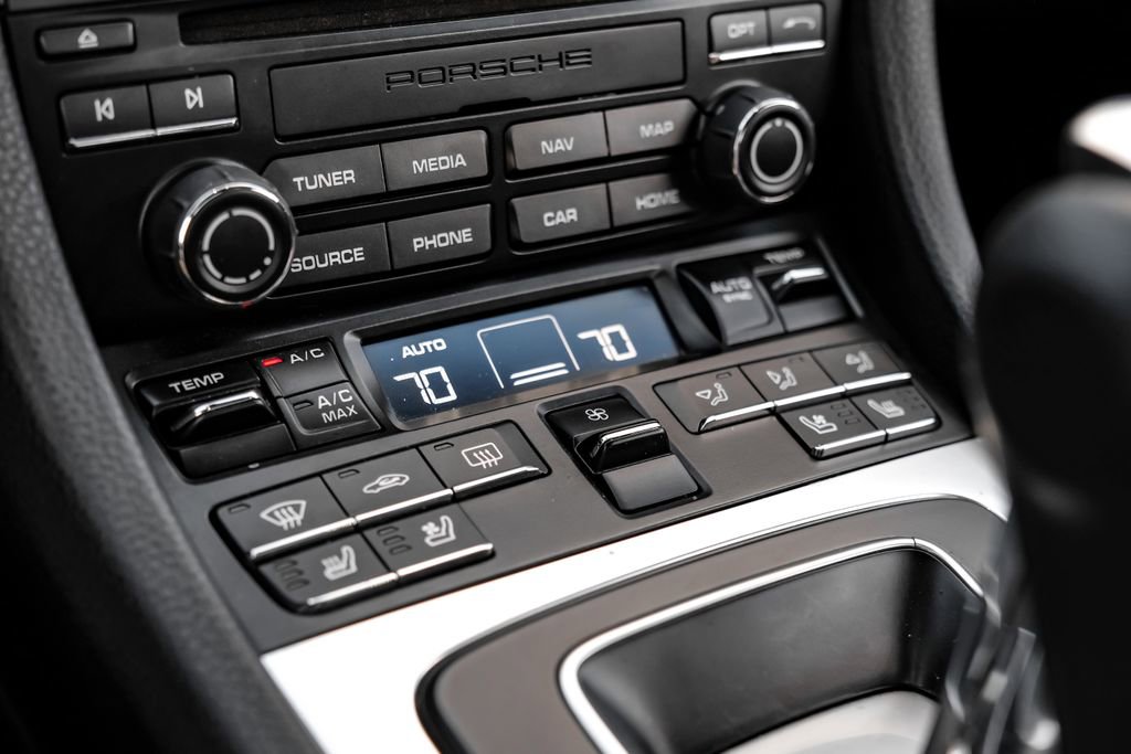 Used 2021 Porsche 718 Cayman w/ Premium Package image 25