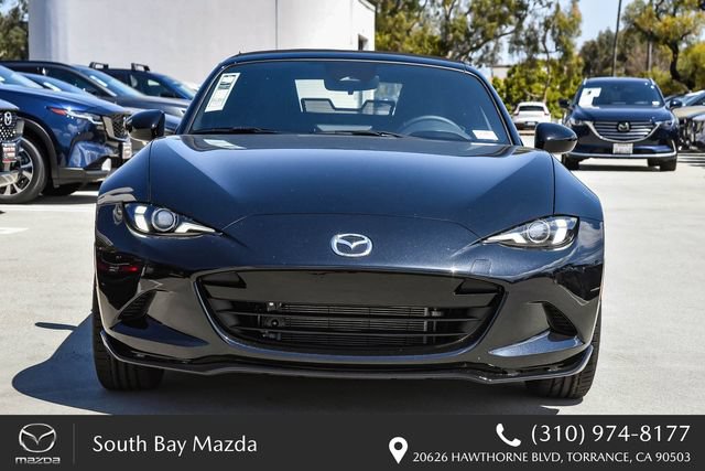 New 2026 MAZDA MX-5 Miata Club w/ Appearance Package RWD image 2