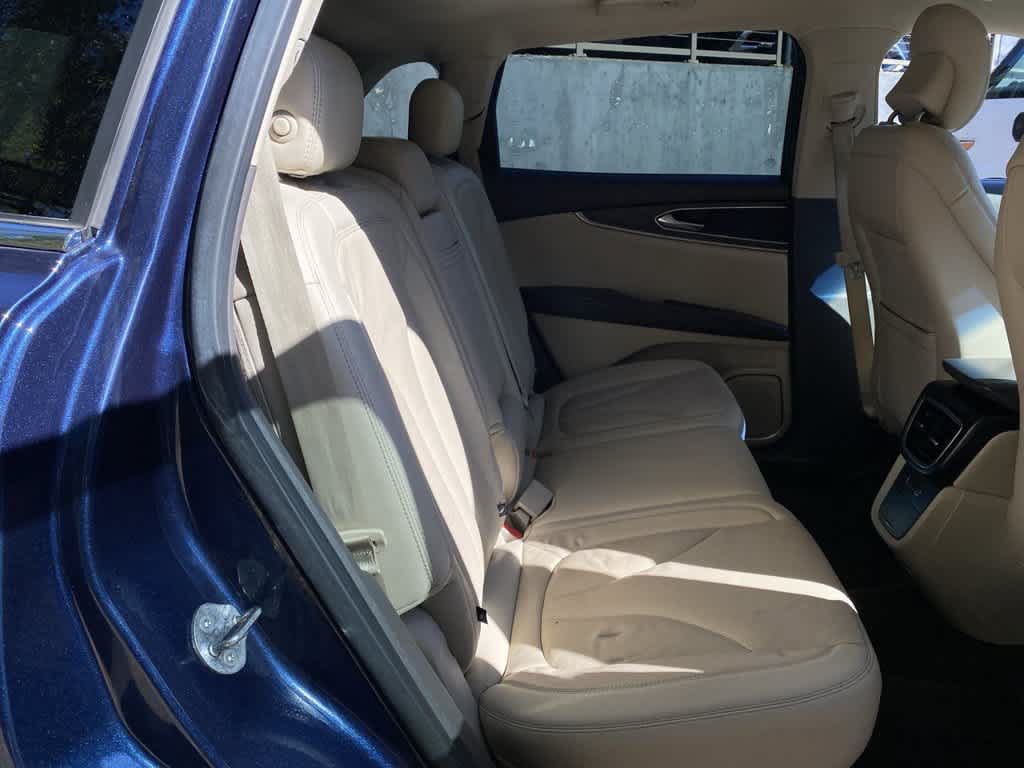 Used 2017 Lincoln MKX Reserve w/ Lincoln MKX Climate Package AWD/4WD image 16