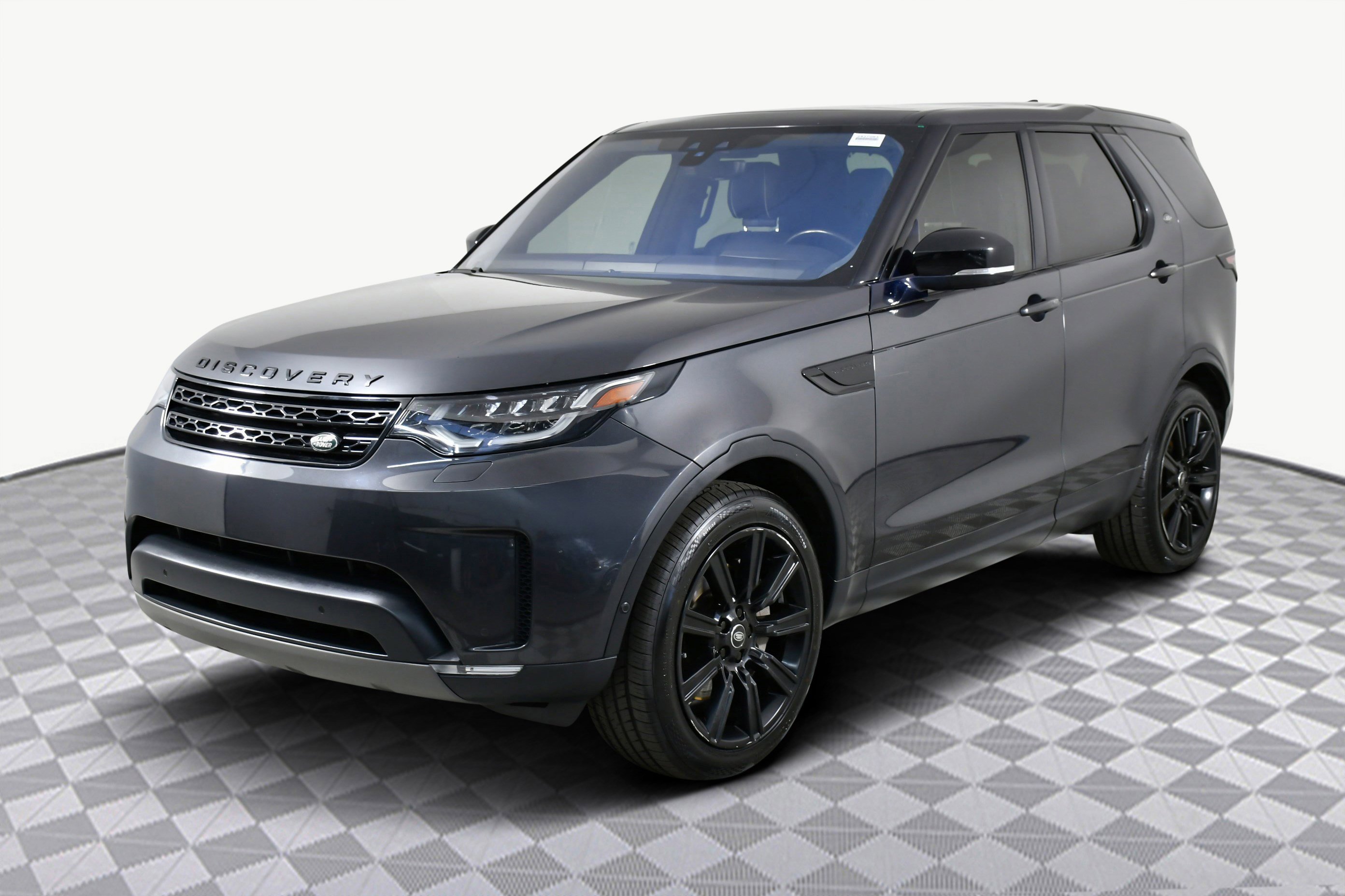 Used 2020 Land Rover Discovery HSE AWD/4WD image 4