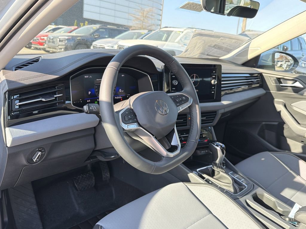 New 2026 Volkswagen Jetta SE image 10