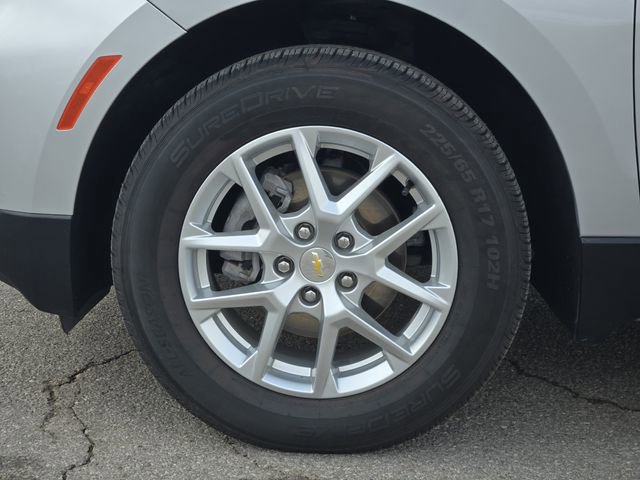 Used 2022 Chevrolet Equinox LS w/ LPO, Floor Liner Package image 13