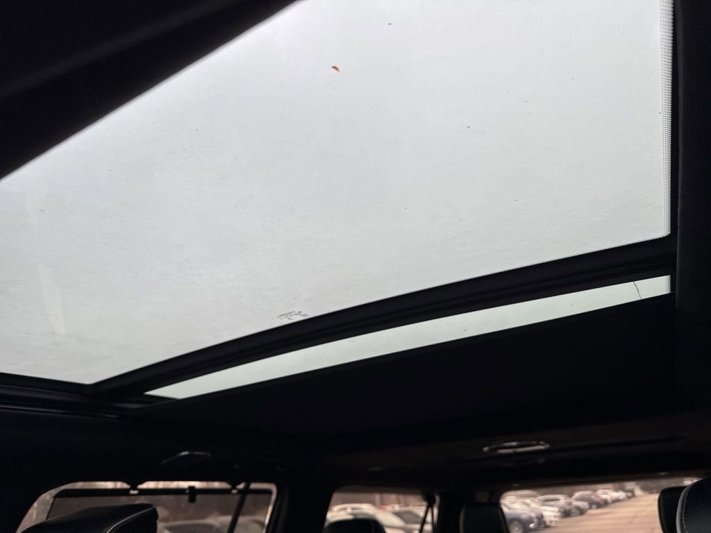 Used 2023 Jeep Grand Wagoneer L Series III w/ Rear Seat Video Group 1 image 19