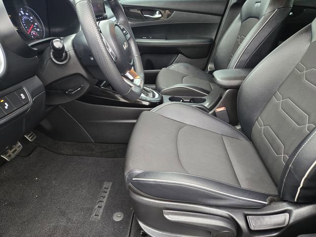 Used 2023 Kia Forte GT-Line FWD image 12