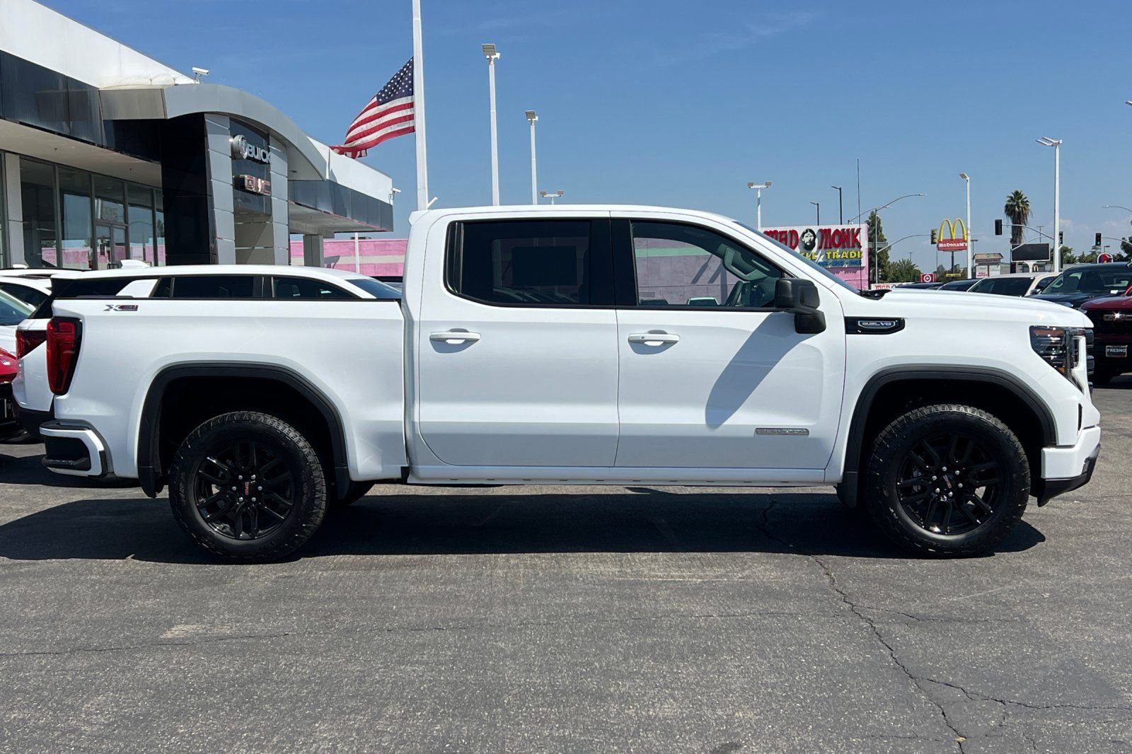 New 2026 GMC Sierra 1500 Elevation w/ X31 Off-Road Package AWD/4WD image 4