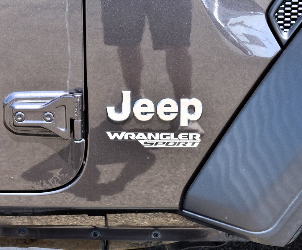 Used 2020 Jeep Wrangler Sport AWD/4WD image 10