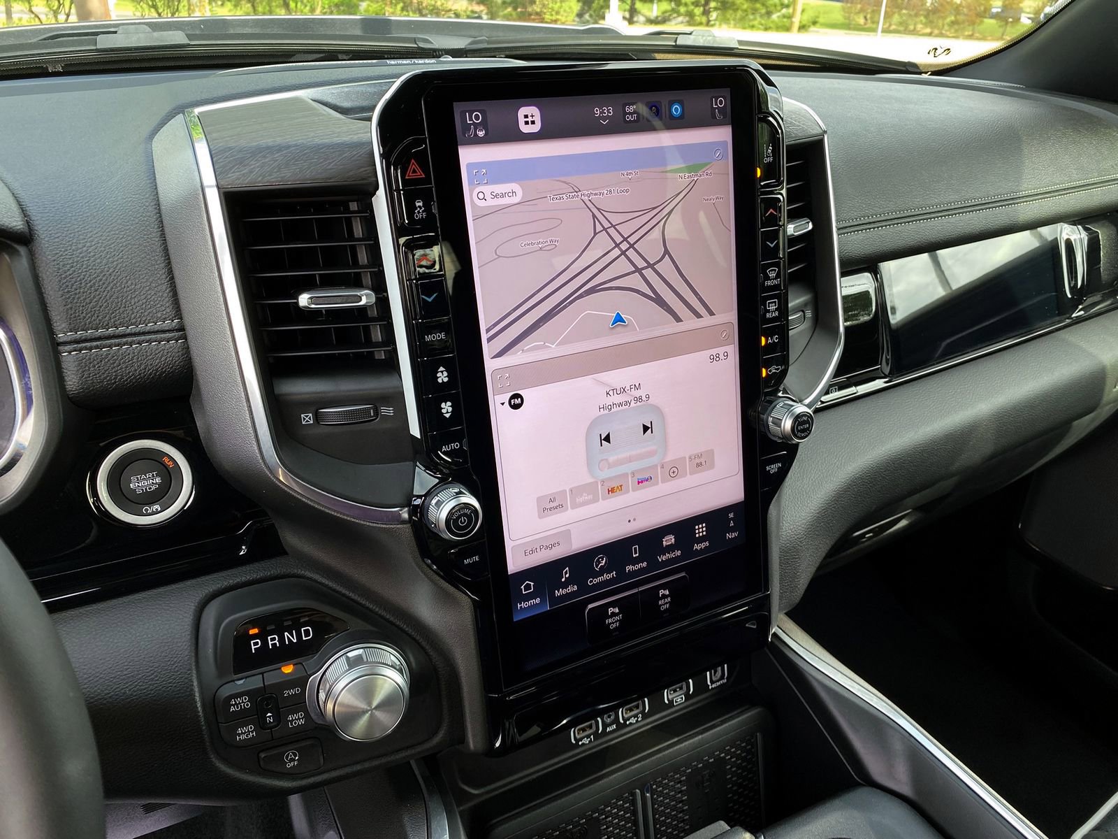 Used 2025 RAM 1500 Laramie w/ Night Edition image 17