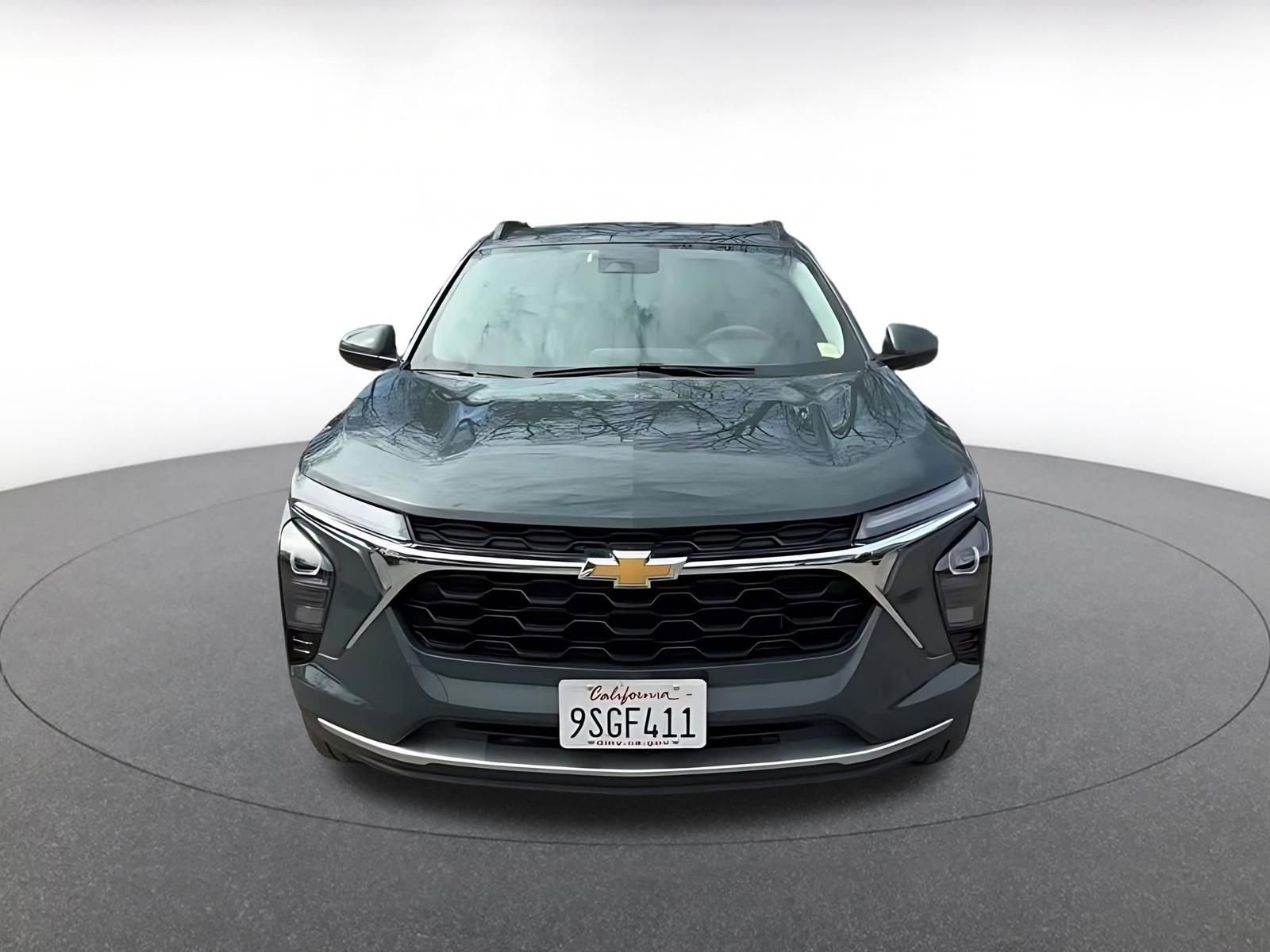 Used 2025 Chevrolet Trax LT image 4