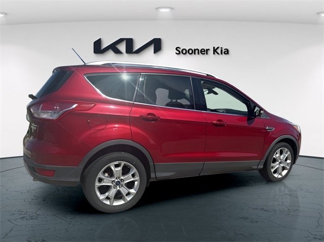 Used 2016 Ford Escape Titanium image 3