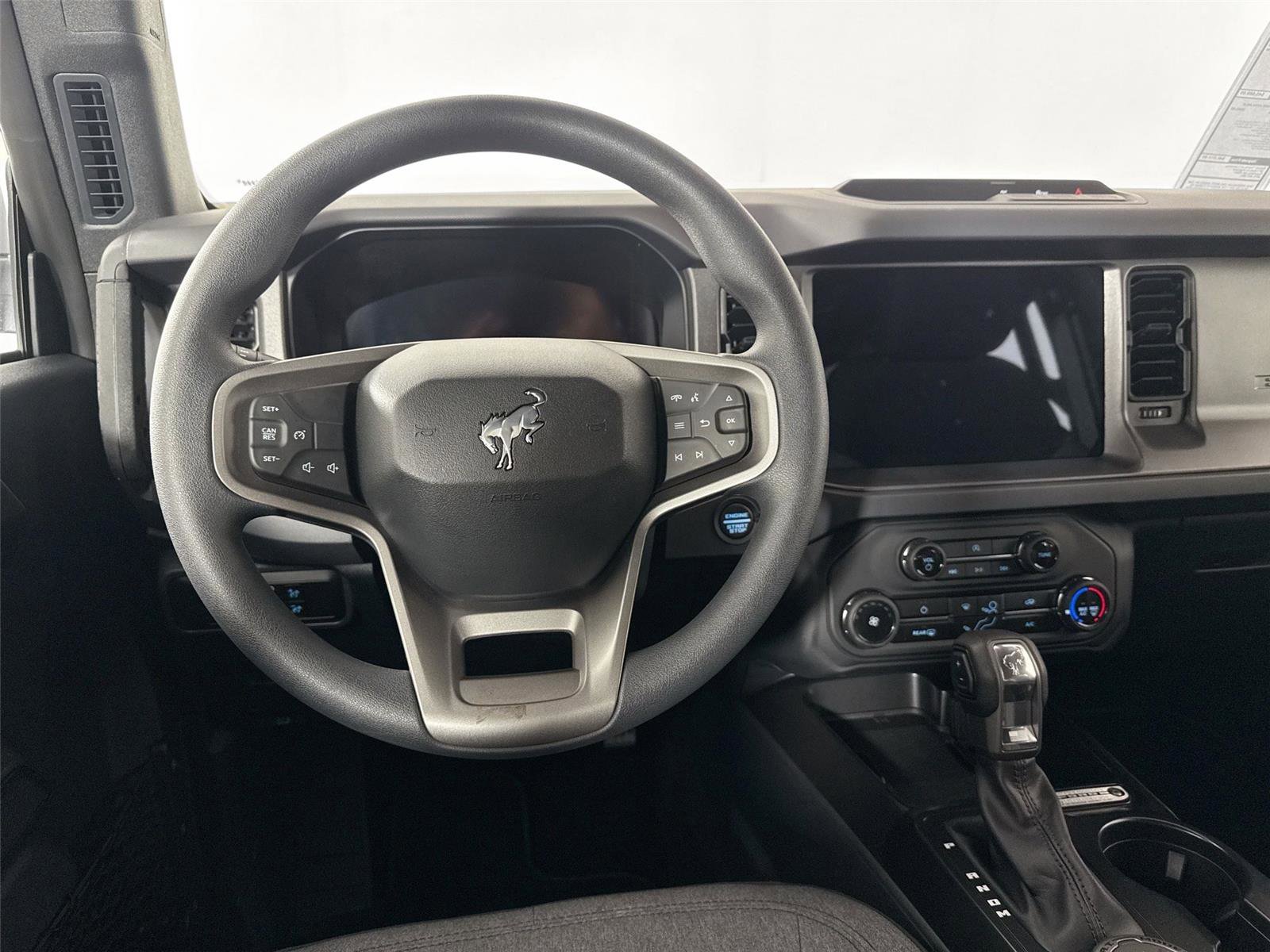 Used 2025 Ford Bronco 4-Door AWD/4WD image 29