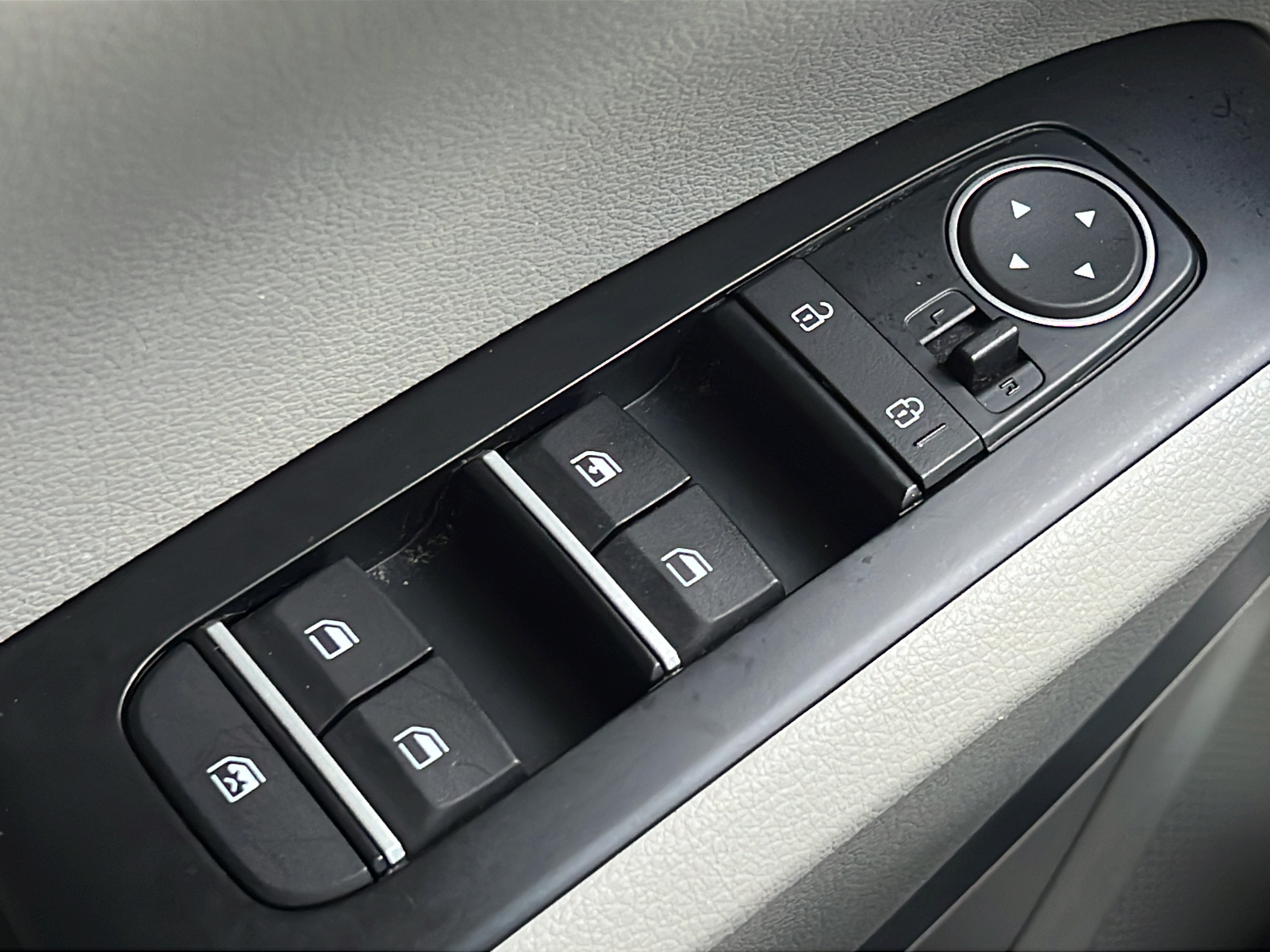 Used 2020 Kia Soul LX FWD image 20