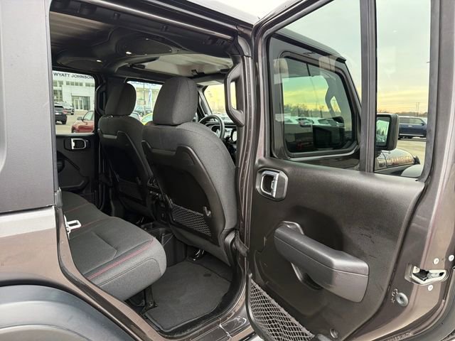 Used 2025 Jeep Wrangler Unlimited Rubicon AWD/4WD image 29