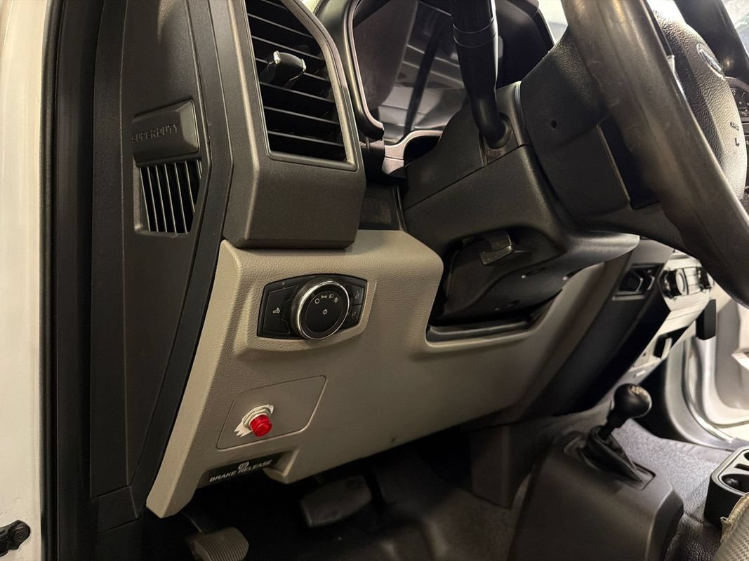 Used 2018 Ford F550 4x4 SuperCab Super Duty image 27