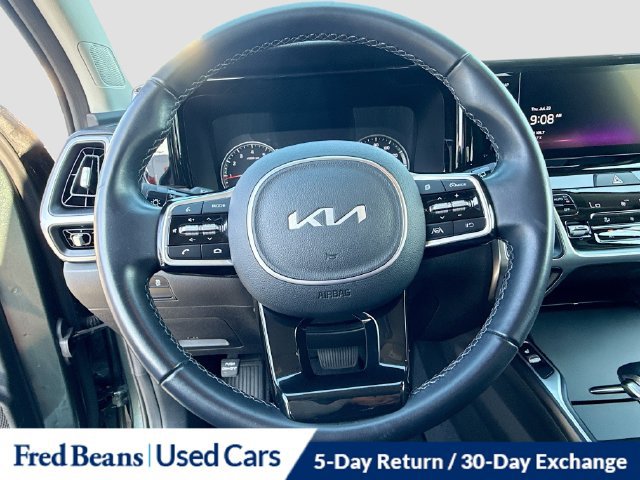 Used 2023 Kia Sorento S AWD/4WD image 16
