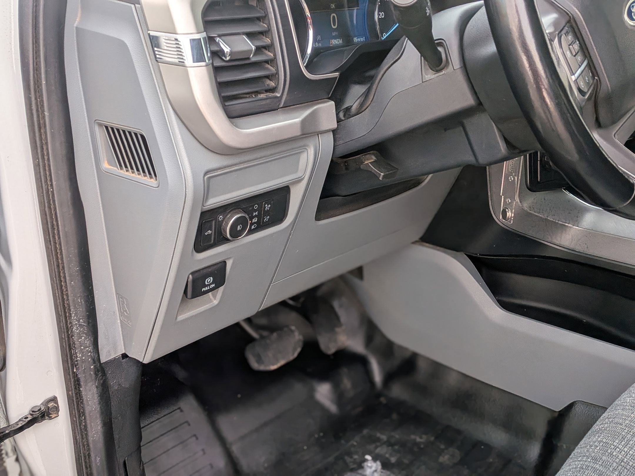 Used 2022 Ford F150 XLT w/ Equipment Group 301A Mid image 16