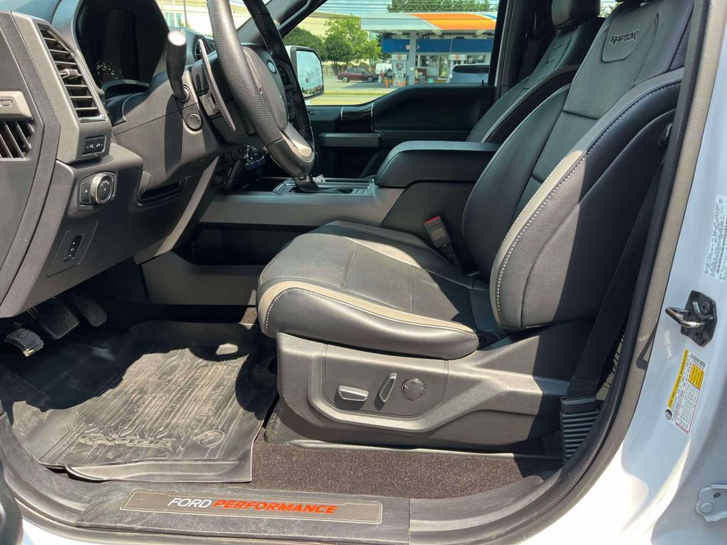 Used 2018 Ford F150 Raptor w/ Equipment Group 802A Luxury AWD/4WD image 25