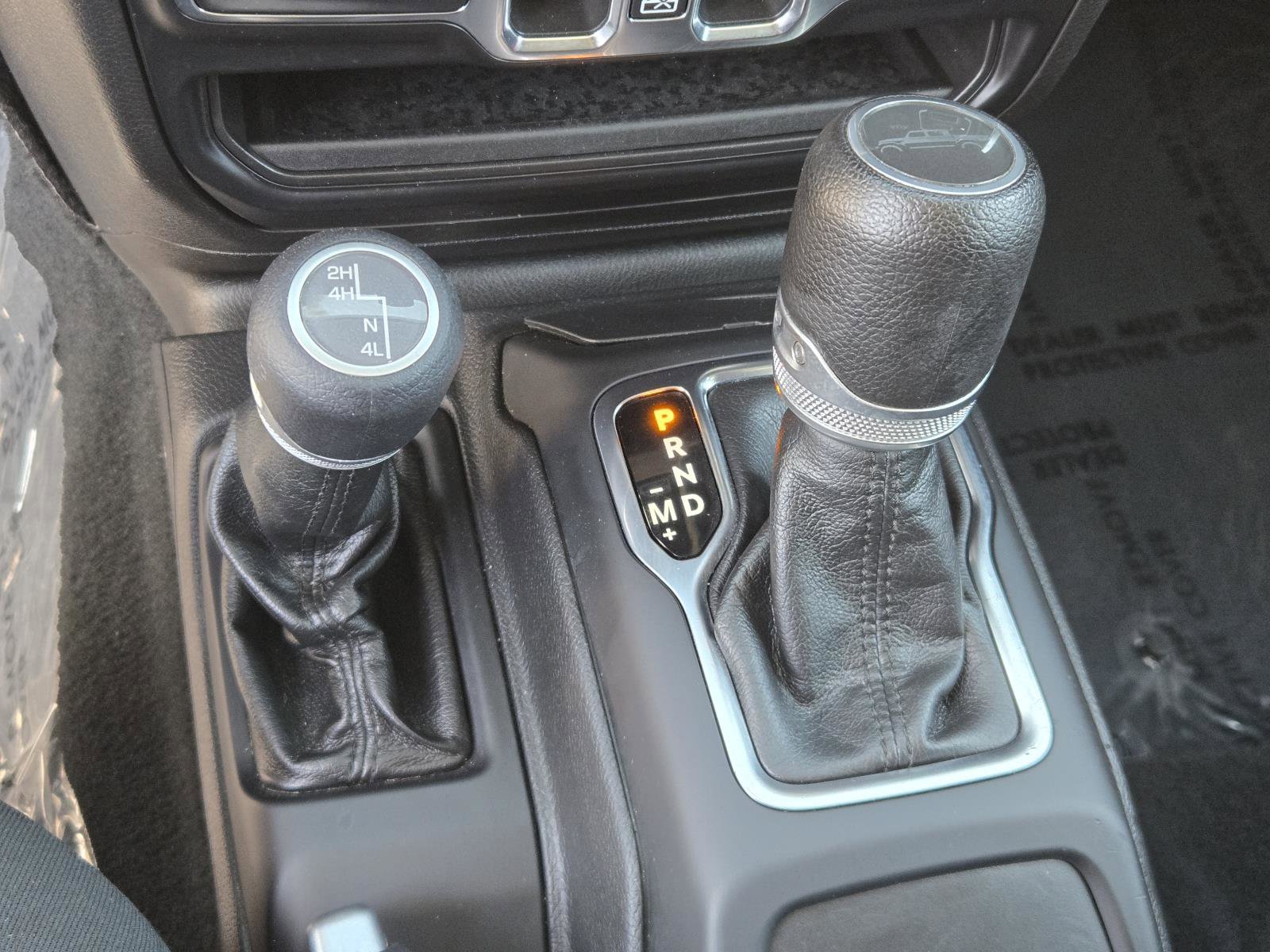 Certified 2022 Jeep Gladiator Sport AWD/4WD image 14