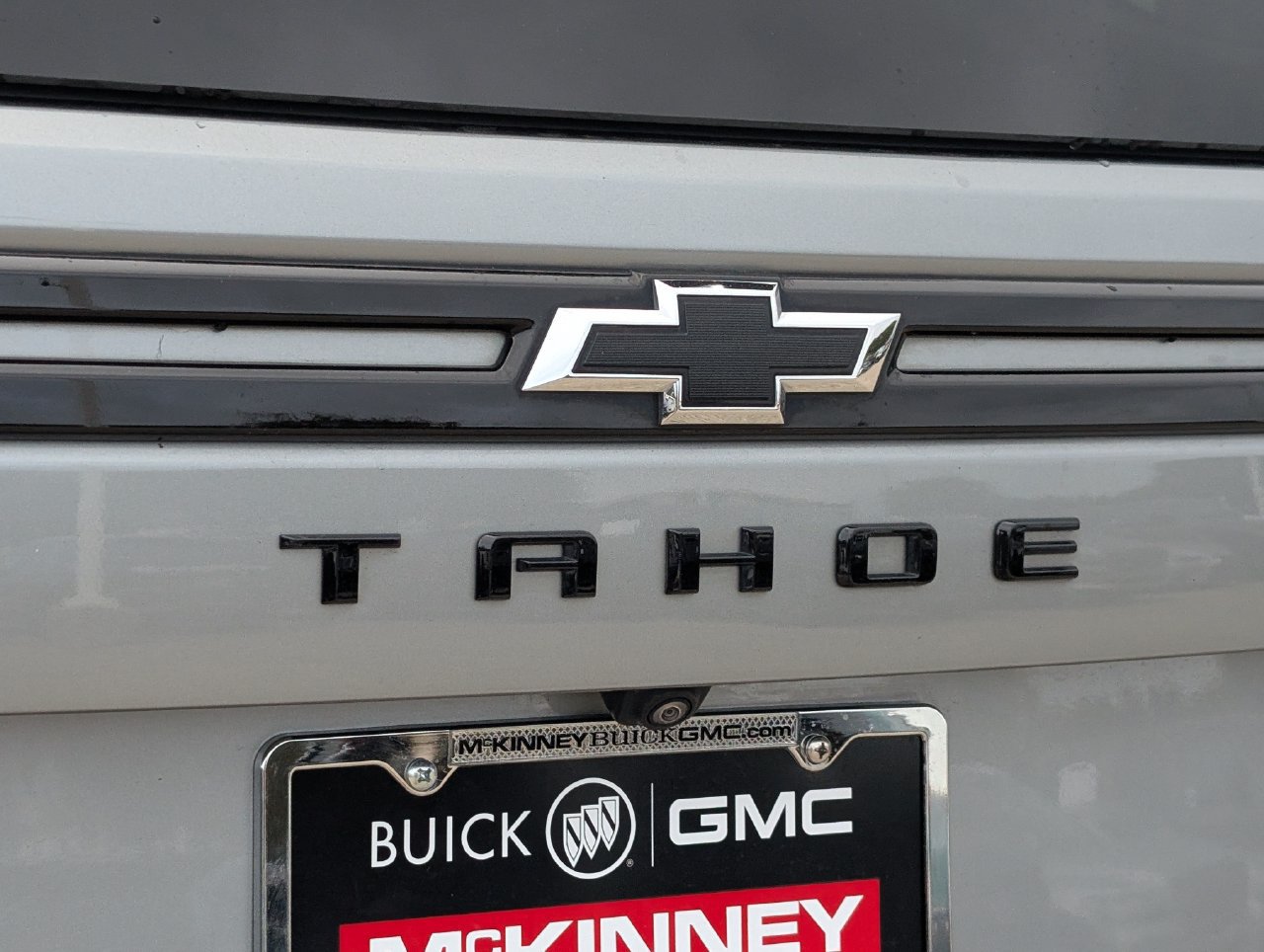 Used 2024 Chevrolet Tahoe Z71 w/ Luxury Package AWD/4WD image 8