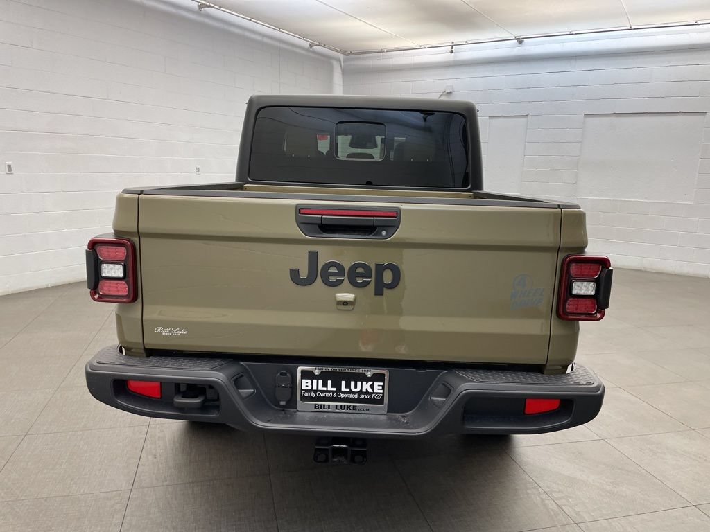 New 2026 Jeep Gladiator Willys AWD/4WD image 4