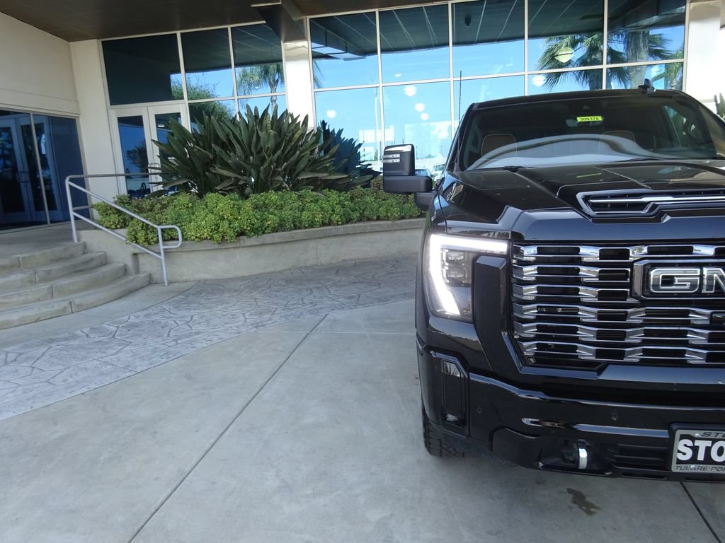 Certified 2025 GMC Sierra 2500 Denali Ultimate AWD/4WD image 35