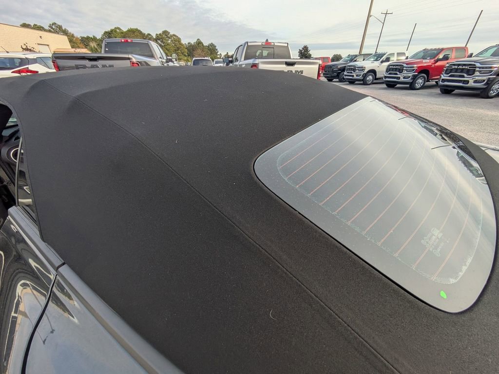 Used 2017 Chevrolet Camaro SS image 25