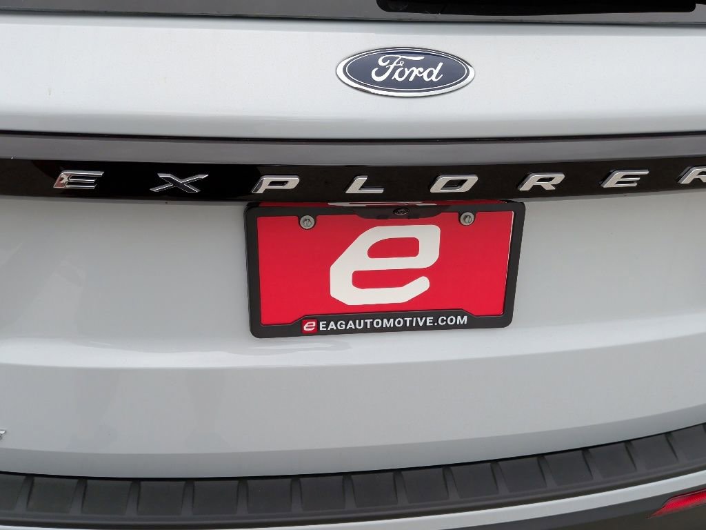 New 2026 Ford Explorer Active RWD image 45
