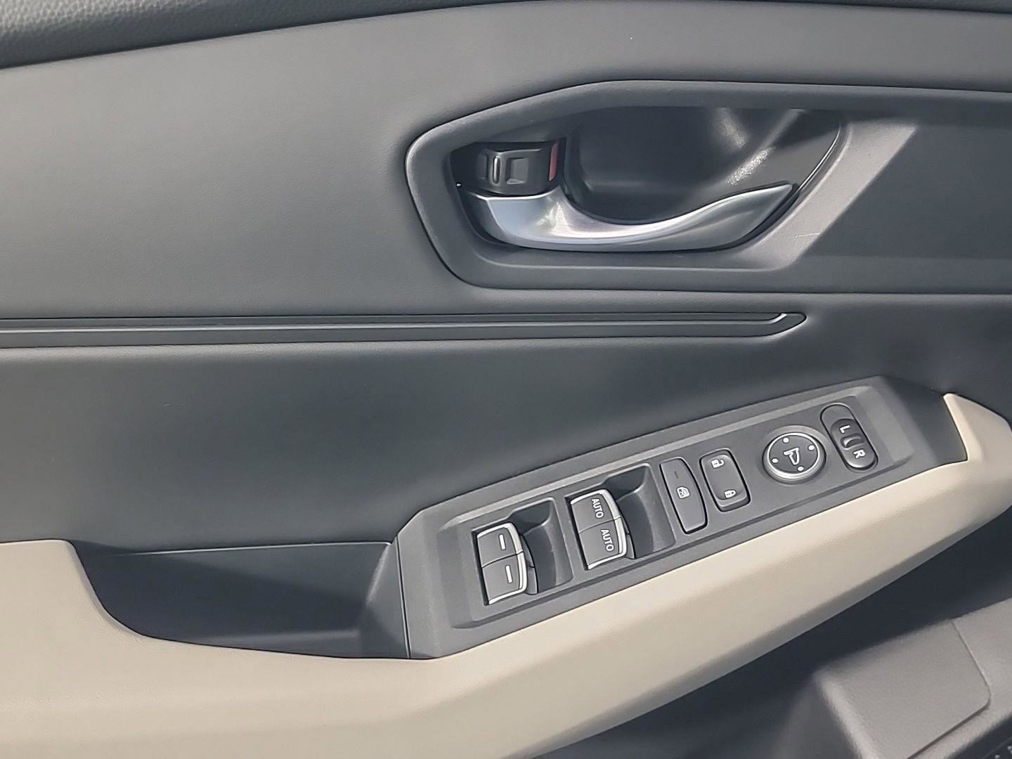 Certified 2025 Honda Accord SE image 25