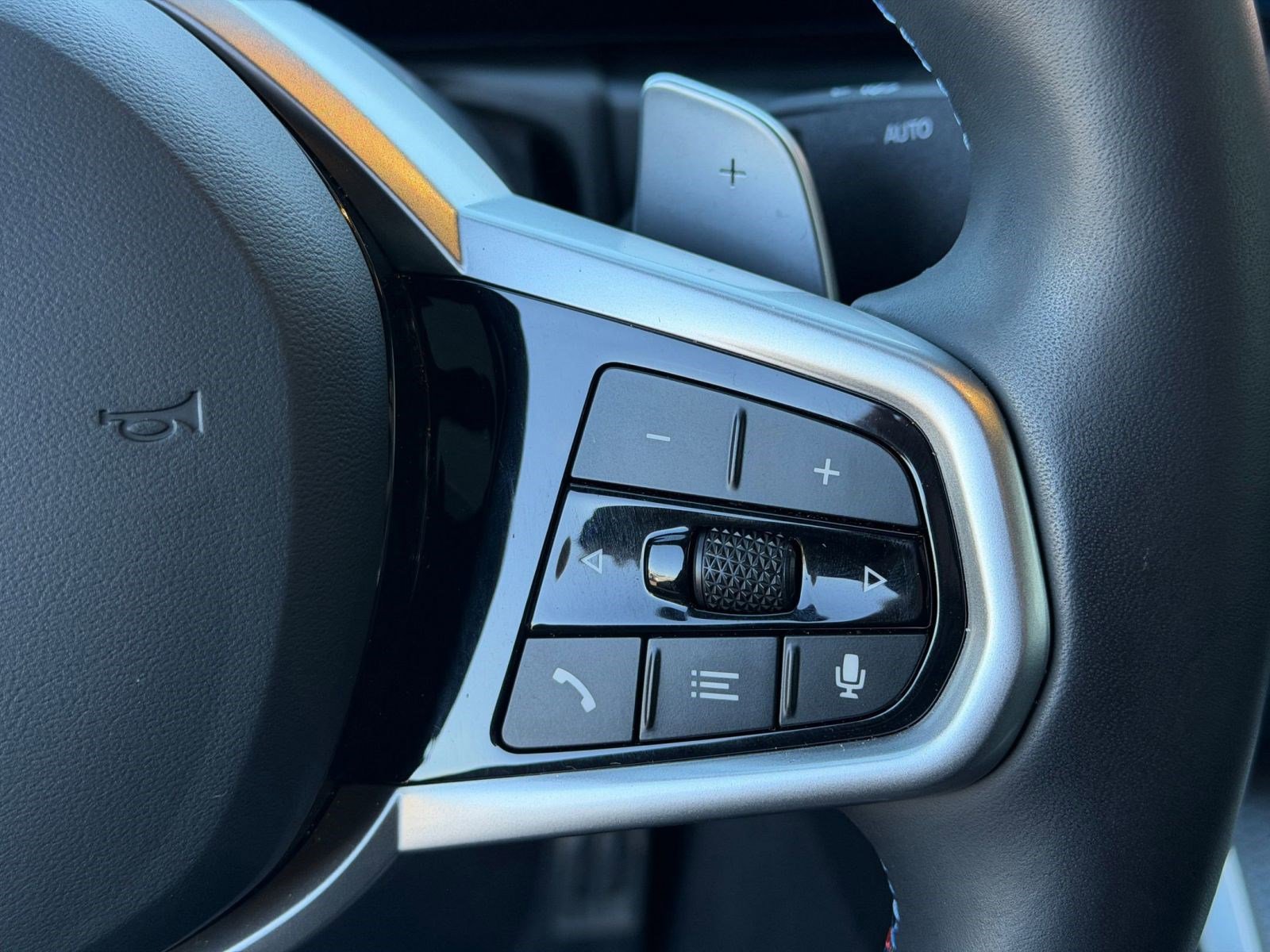 Certified 2025 BMW M440i Coupe image 17