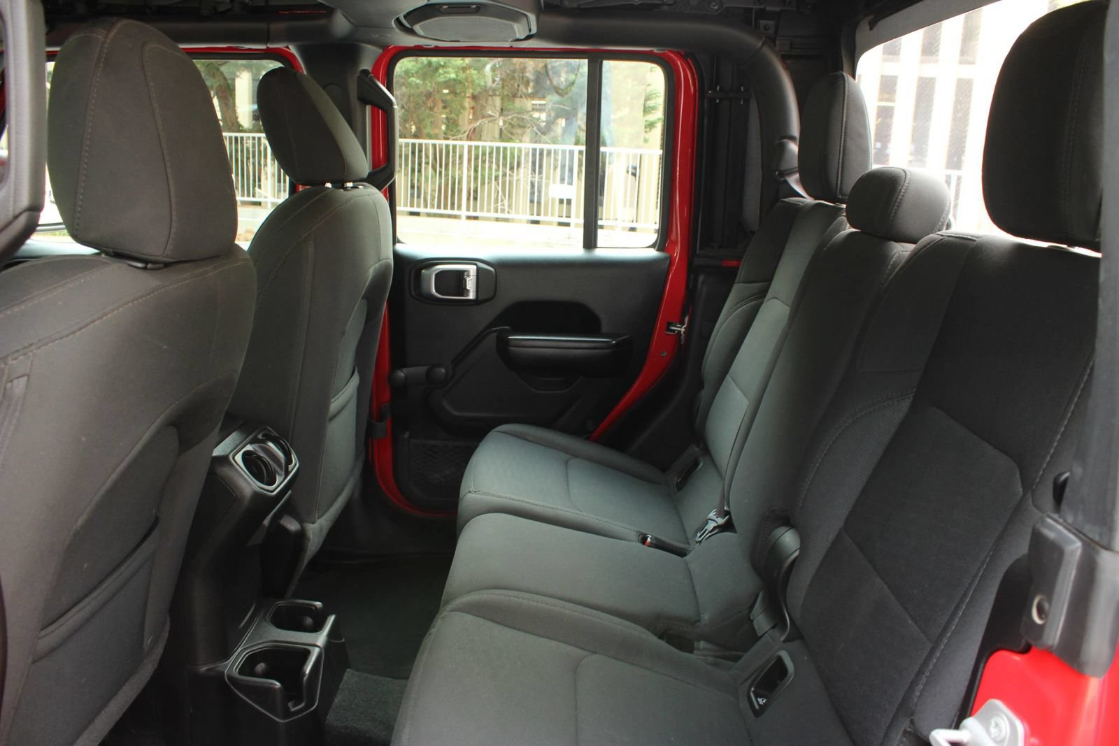 Used 2020 Jeep Gladiator Sport AWD/4WD image 17