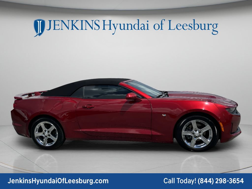Used 2024 Chevrolet Camaro LT w/ Technology Package RWD image 3