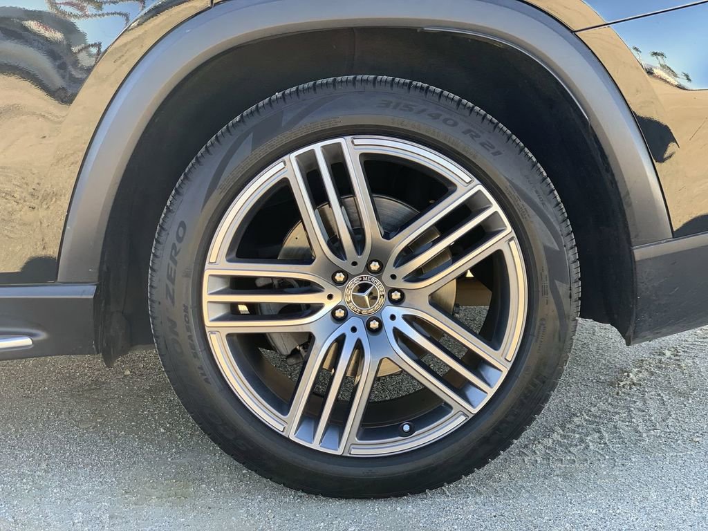 Used 2021 Mercedes-Benz GLS 450 4MATIC image 31