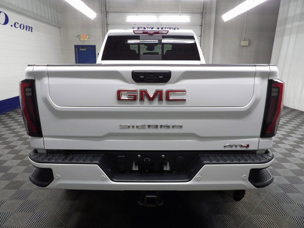 Used 2024 GMC Sierra 2500 AT4 w/ AT4 Premium Plus Package image 43