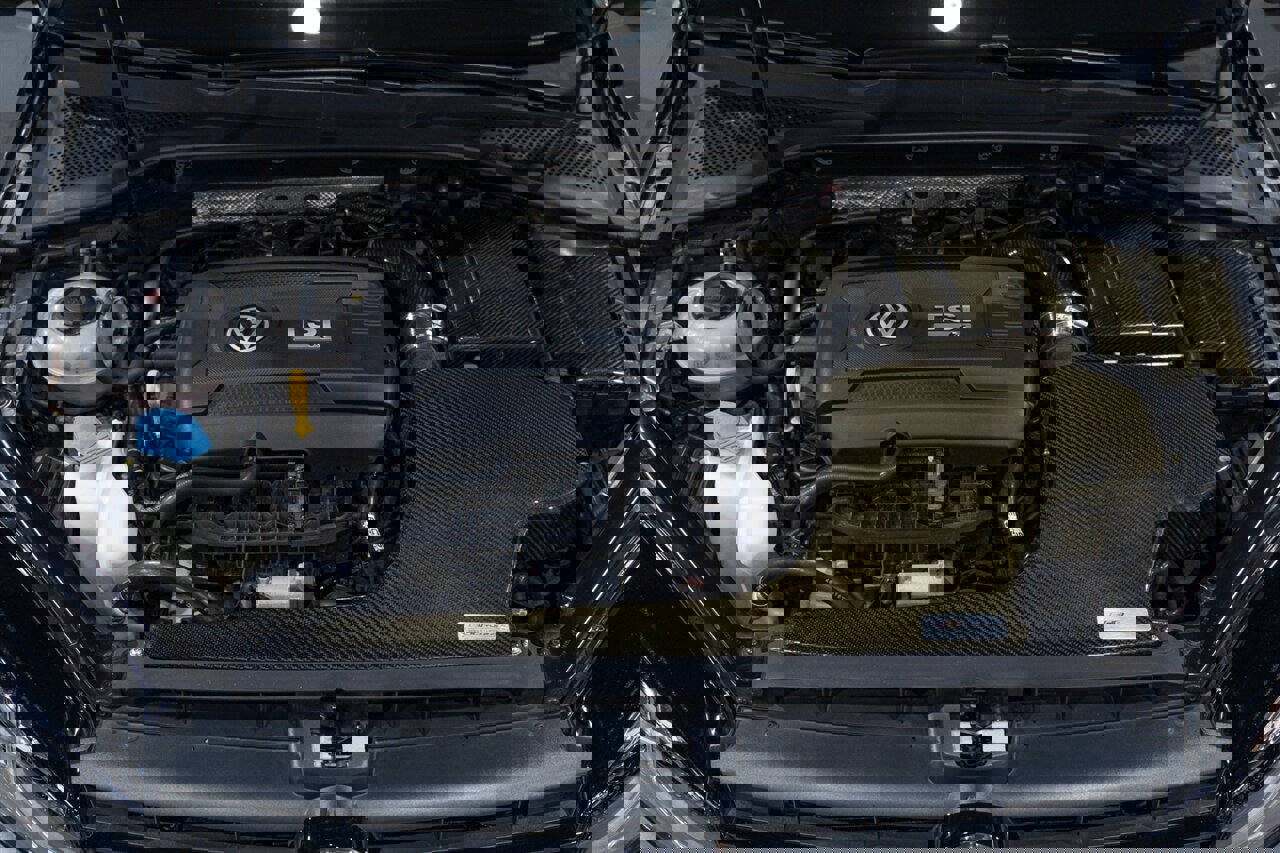 Used 2019 Volkswagen Golf R 4-Door image 46