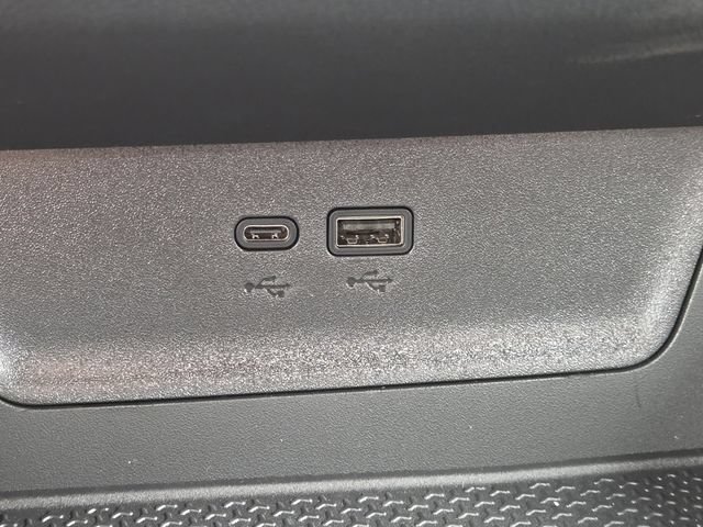 New 2026 Chevrolet Equinox RS w/ Convenience Package III FWD image 8